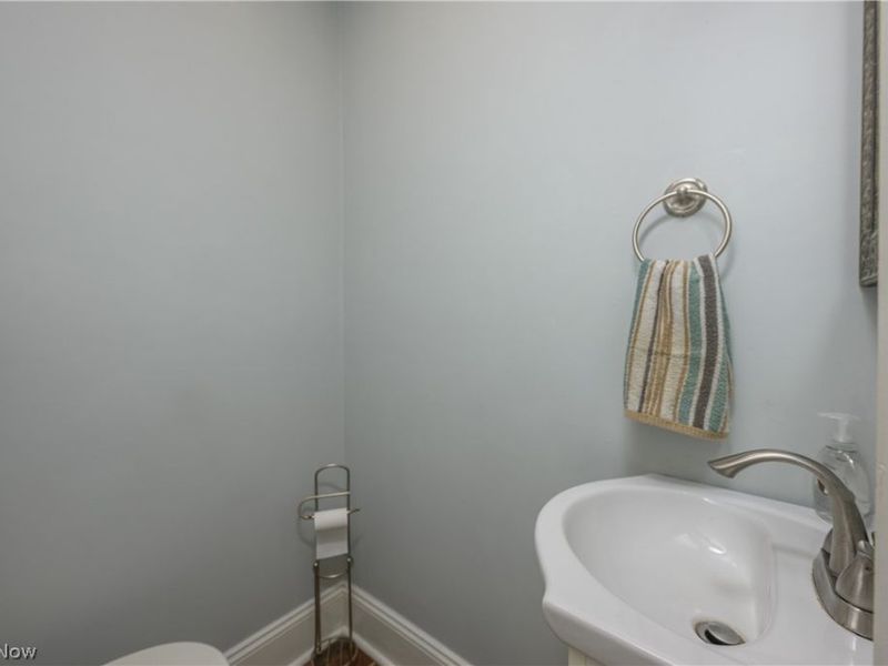 633 Mckinley Avenue SE, North Canton, OH 44720 Photo 11