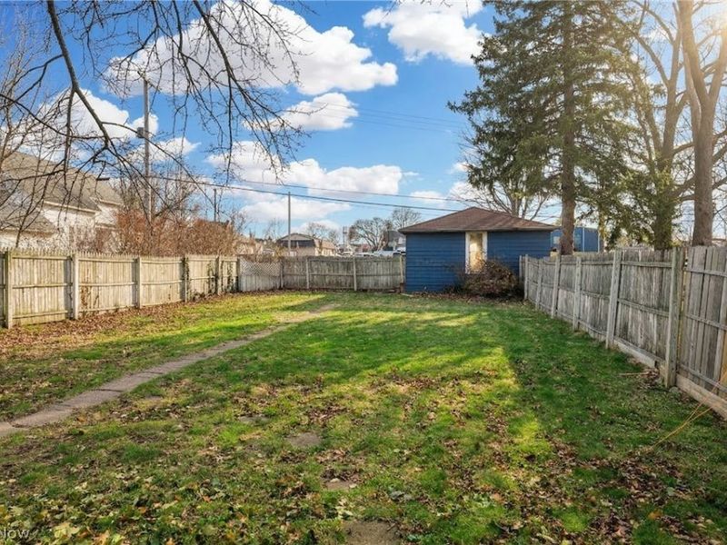 633 Mckinley Avenue SE, North Canton, OH 44720 Photo 19