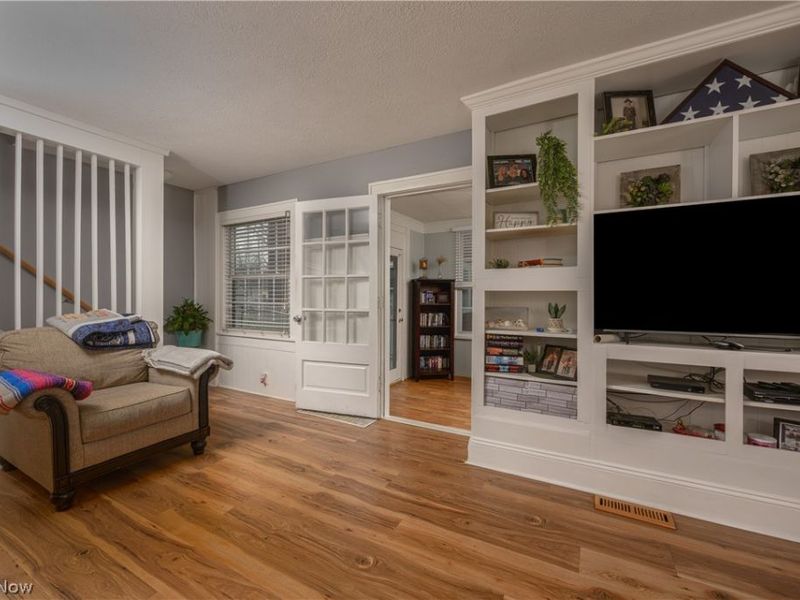 633 Mckinley Avenue SE, North Canton, OH 44720 Photo 5