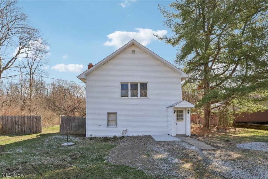 4200 Hattrick Road, Rootstown, OH 44272