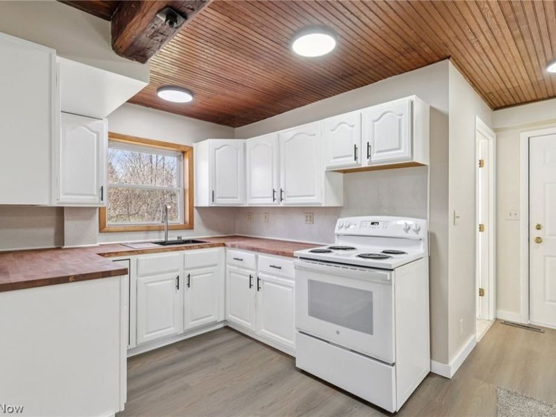 4200 Hattrick Road, Rootstown, OH 44272 Photo 15