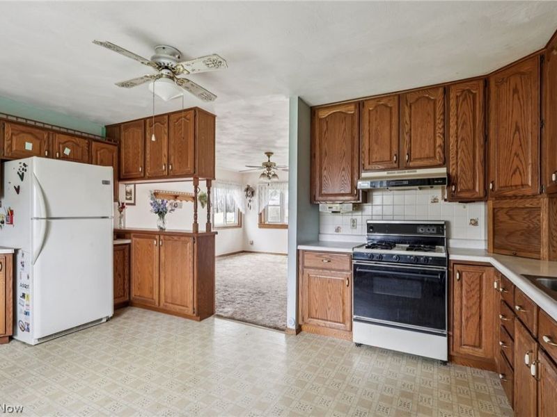 3830 Regentview Street NE, Canton, OH 44705 Photo 11