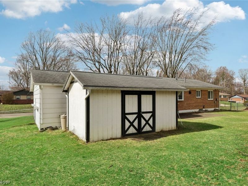 3830 Regentview Street NE, Canton, OH 44705 Photo 29