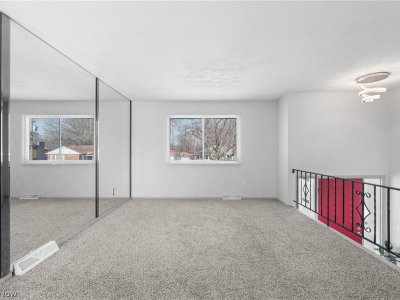 22504 Felch Street, Warrensville Heights, OH 44128 Photo 3