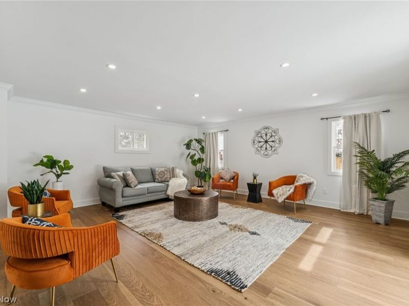 16305 Marquis Avenue, Cleveland, OH 44111 Photo 8