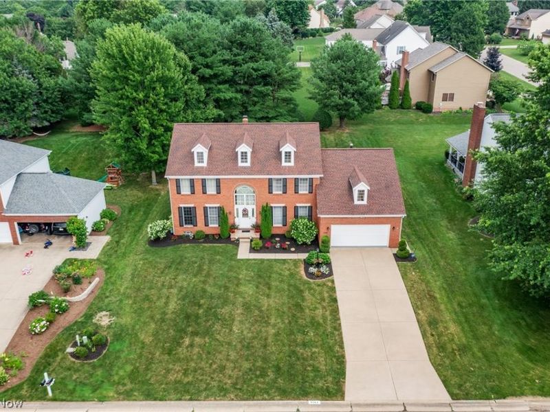 9364 Pheasant Valley Avenue NW, North Canton, OH 44720 Photo 2