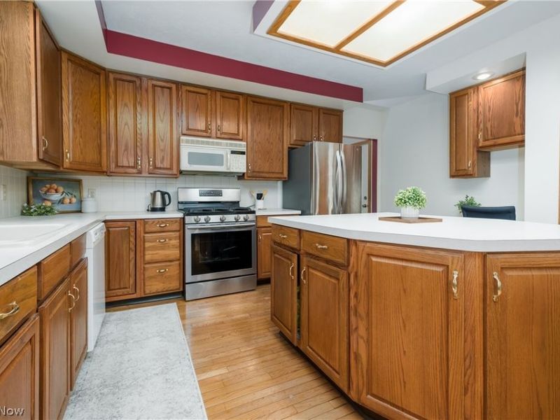 9364 Pheasant Valley Avenue NW, North Canton, OH 44720 Photo 20