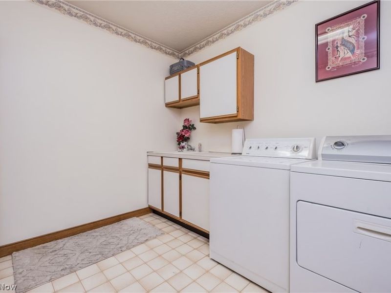 9364 Pheasant Valley Avenue NW, North Canton, OH 44720 Photo 22