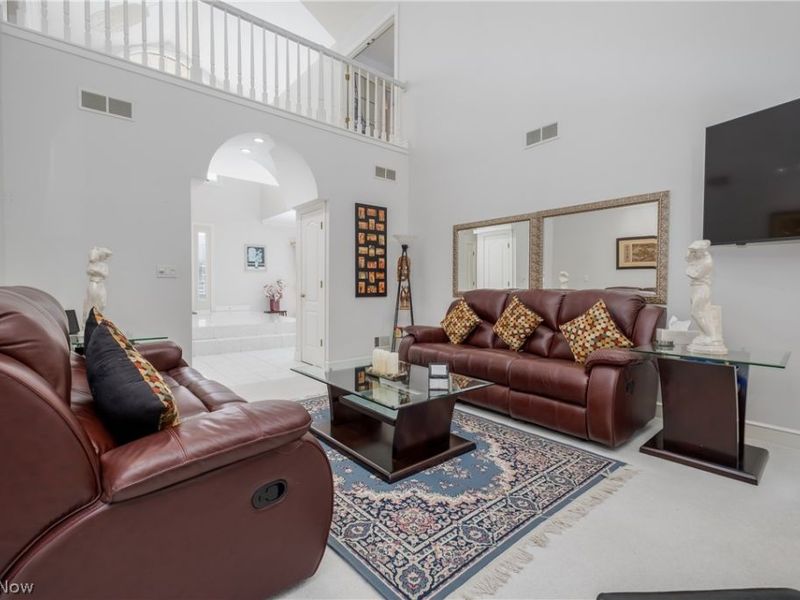 4883 Earlscourt Circle NW, Canton, OH 44718 Photo 10