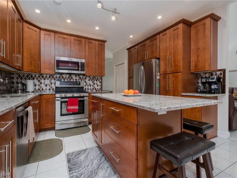 4883 Earlscourt Circle NW, Canton, OH 44718 Photo 13