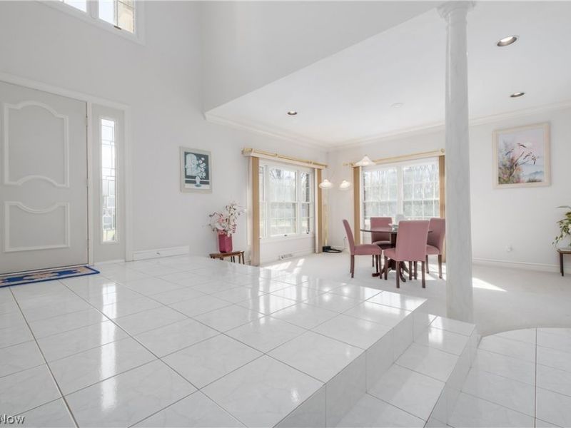 4883 Earlscourt Circle NW, Canton, OH 44718 Photo 4