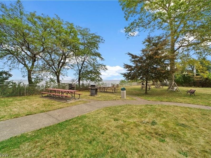 11820 Edgewater Drive, Unit 106, Lakewood, OH 44107 Photo 24