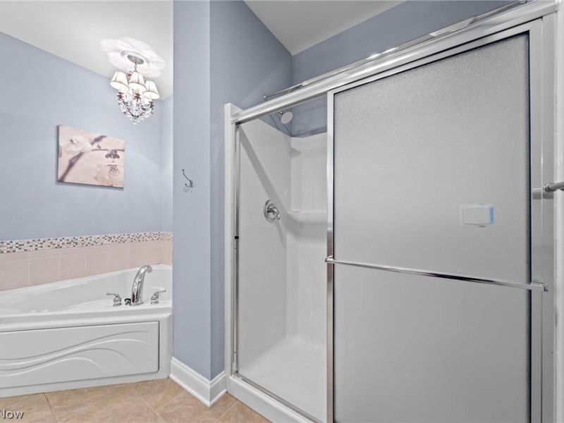 304 Cobblestone Drive, Mayfield Heights, OH 44143 Photo 33