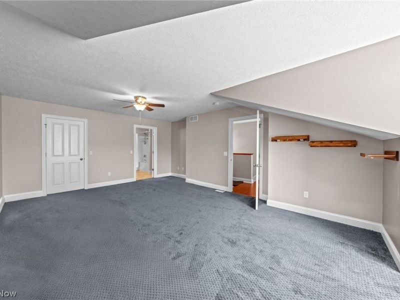 304 Cobblestone Drive, Mayfield Heights, OH 44143 Photo 40