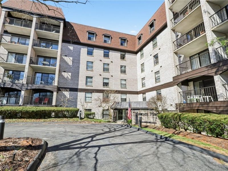 800 Brick Mill Run, Unit 109, Westlake, OH 44145 Photo 1