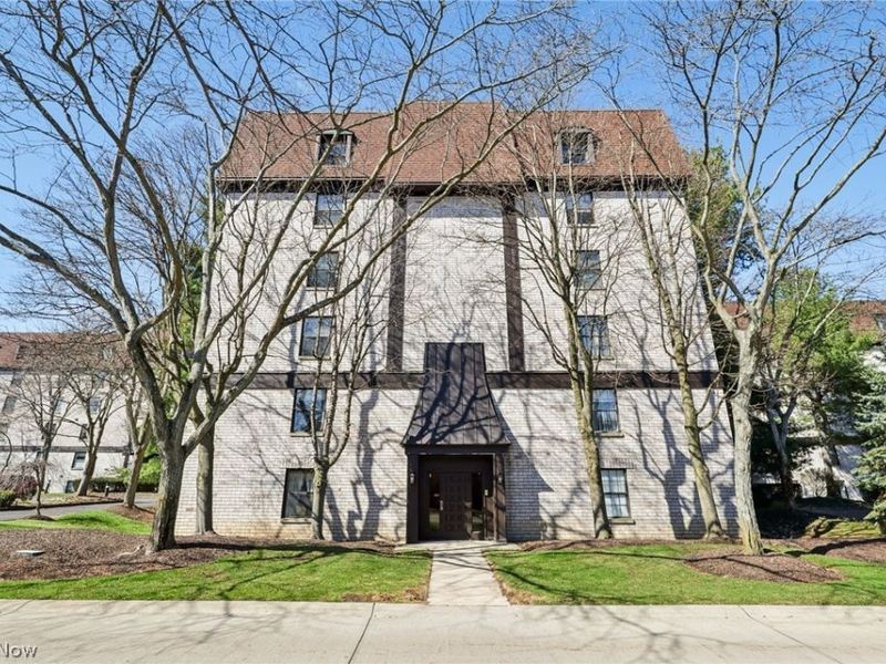 800 Brick Mill Run, Unit 109, Westlake, OH 44145 Photo 4