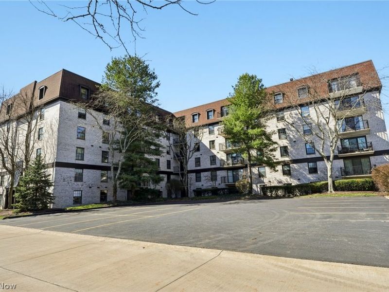 800 Brick Mill Run, Unit 109, Westlake, OH 44145 Photo 9