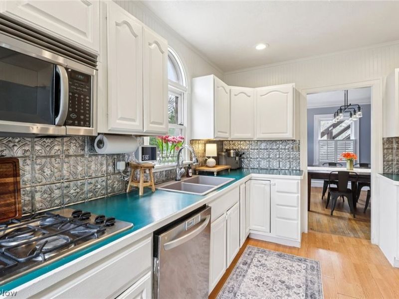 2933 Dover Center Road, Westlake, OH 44145 Photo 10