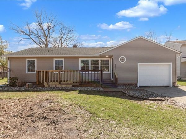 38396 Poplar Drive, Willoughby, OH 44094