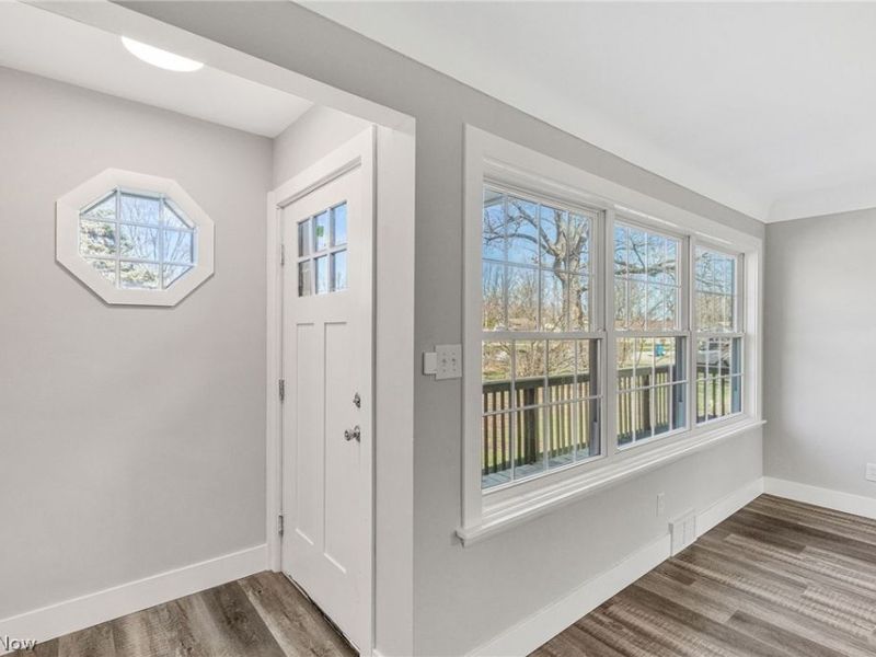 38396 Poplar Drive, Willoughby, OH 44094 Photo 2