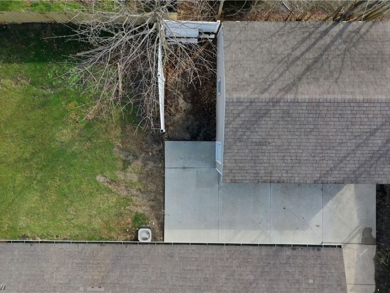 7496 Southland Drive, Mentor on the Lake, OH 44060 Photo 17