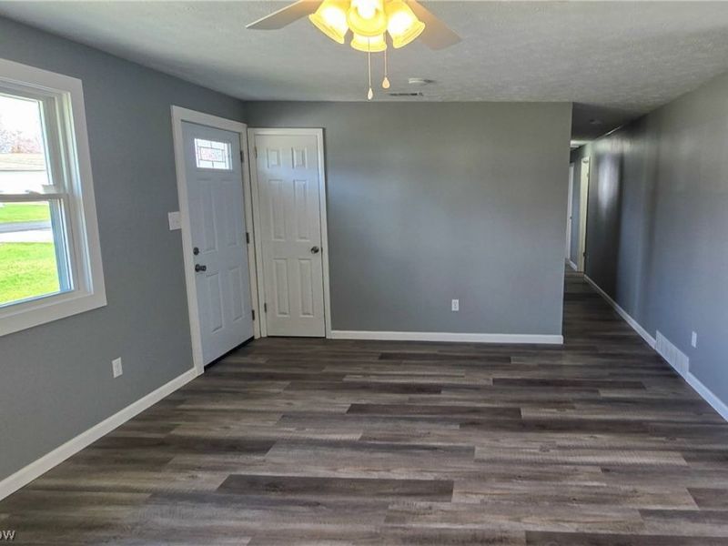 7496 Southland Drive, Mentor on the Lake, OH 44060 Photo 5