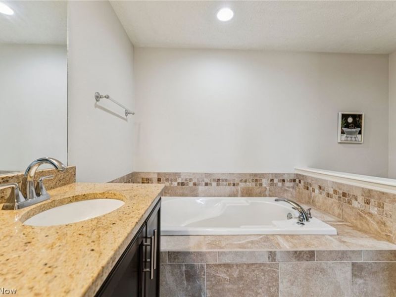 401 Bounty Way, Unit 199, Avon Lake, OH 44012 Photo 25