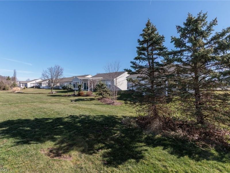 9469 Grist Mill Drive, North Ridgeville, OH 44039 Photo 36