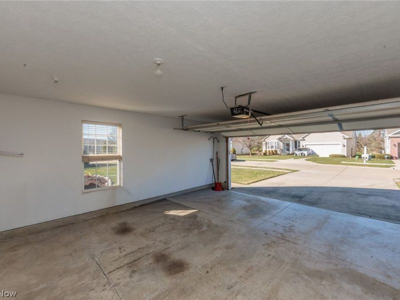 9469 Grist Mill Drive, North Ridgeville, OH 44039 Photo 41