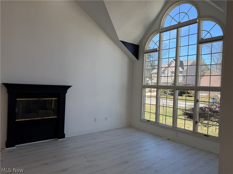 63 Eagle Cliff, Bay Village, OH 44140 Photo 2