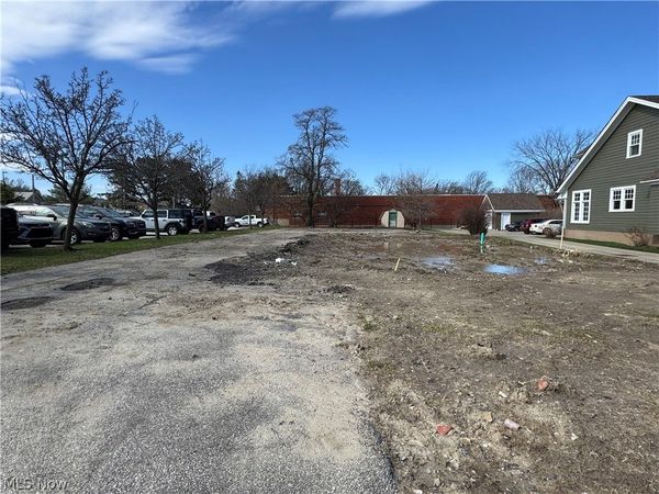 1260 Smith Court, Rocky River, OH 44116