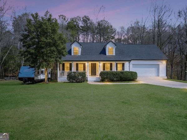 879 Spring Oak Court, Loganville, GA 30052