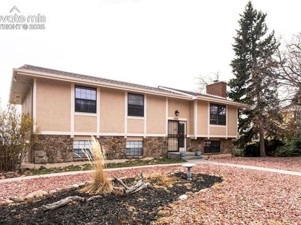 5425 Zapato Drive, Colorado Springs, CO 80917