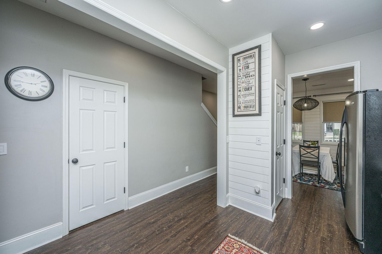 214 Brookshire Road Photo 11