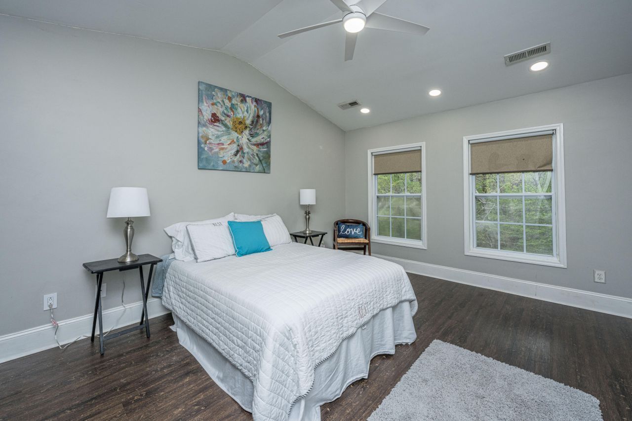 214 Brookshire Road Photo 23