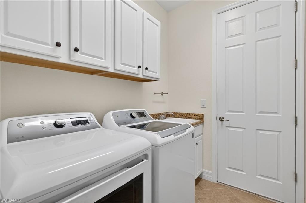 10307 Fontanella Dr, Fort Myers, FL 33913 Photo