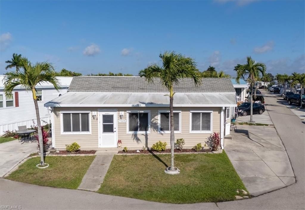 7029 Granada Lakes Dr, Fort Myers, FL 33967 Photo