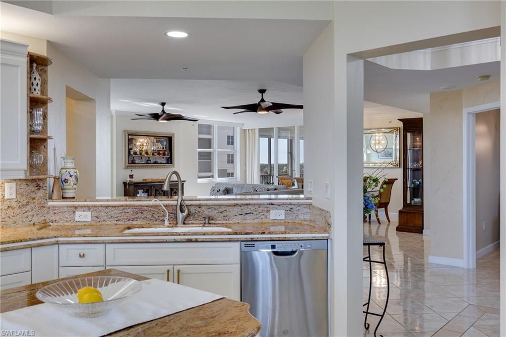 14250 Royal Harbour Ct, Unit 818, Fort Myers, FL 33908 Photo