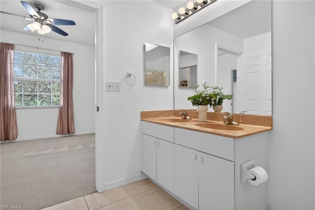 950 Hancock Creek South Blvd, Unit 124, Cape Coral, FL 33909 Photo