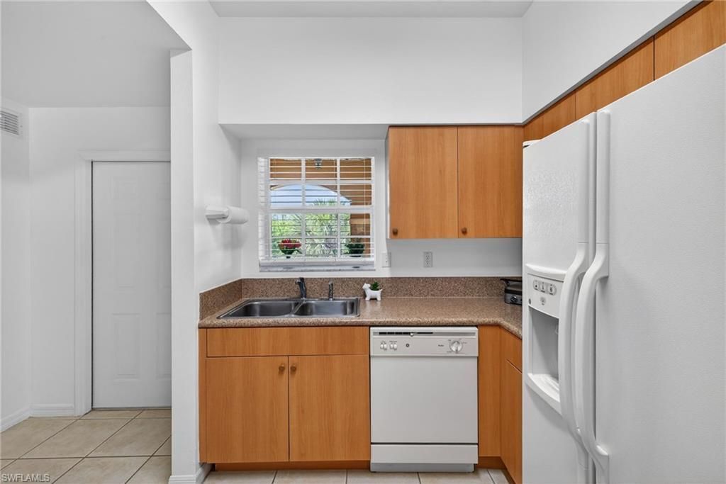 950 Hancock Creek South Blvd, Unit 124, Cape Coral, FL 33909 Photo