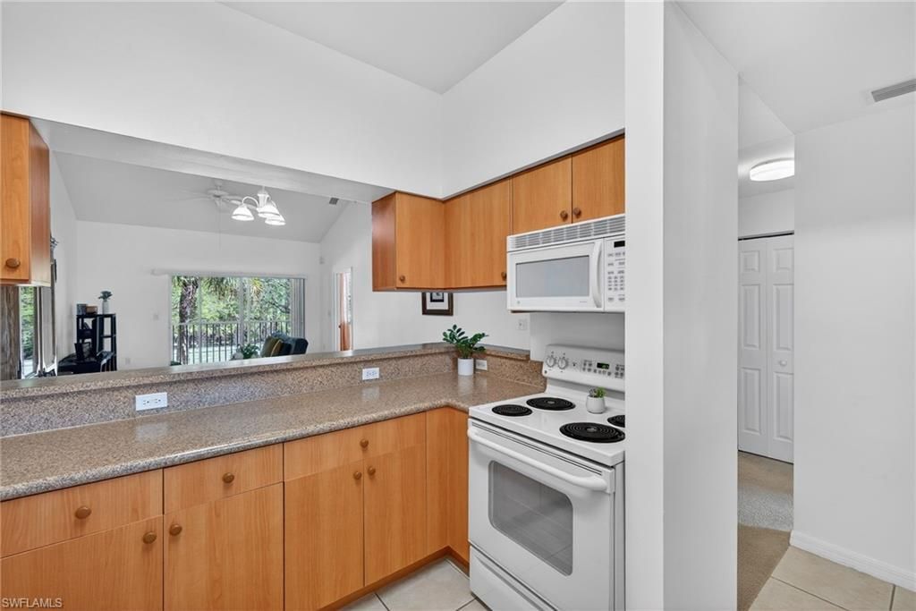 950 Hancock Creek South Blvd, Unit 124, Cape Coral, FL 33909 Photo