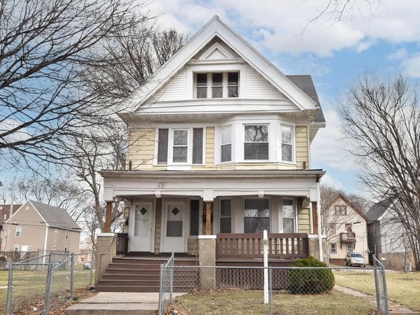 2328 N 45th STREET, Unit 2330, Milwaukee, WI 53210