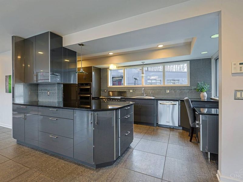 311 Ritchie Avenue, Wyoming, OH 45215 Photo 18