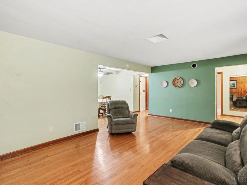 2938 Temple Avenue, Cincinnati, OH 45211 Photo 5