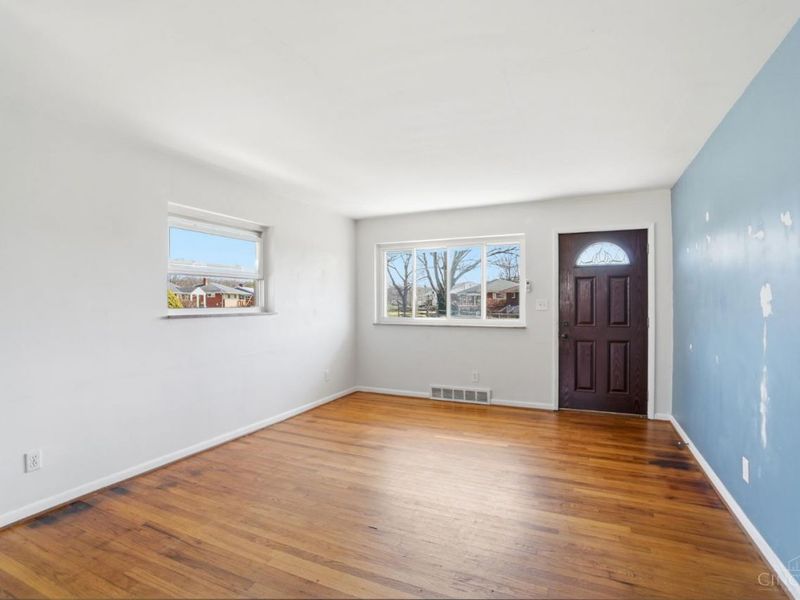 39 Powhatton Drive, Milford, OH 45150 Photo 3