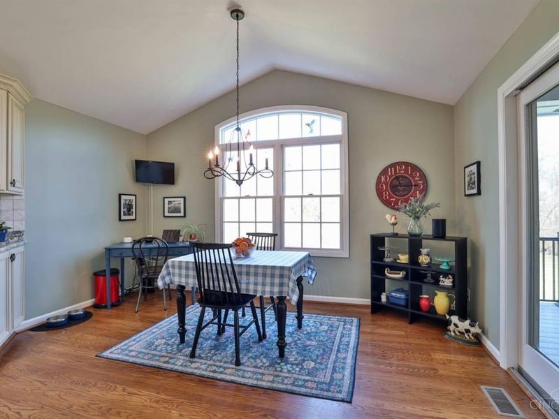 7708 Ahwenasa Lane, Indian Hill, OH 45243 Photo 24