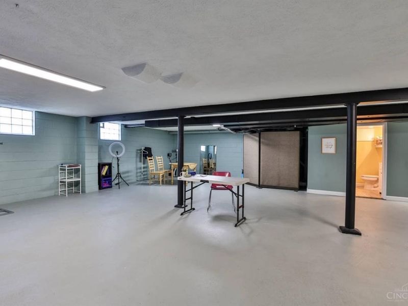 7708 Ahwenasa Lane, Indian Hill, OH 45243 Photo 40