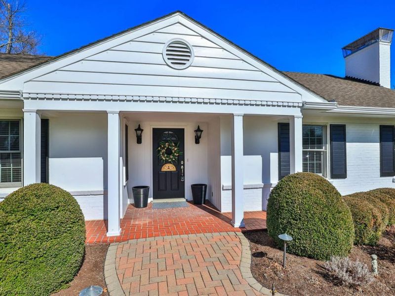 7708 Ahwenasa Lane, Indian Hill, OH 45243 Photo 5