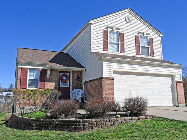 200 Lights Pointe Court, New Richmond, OH 45157