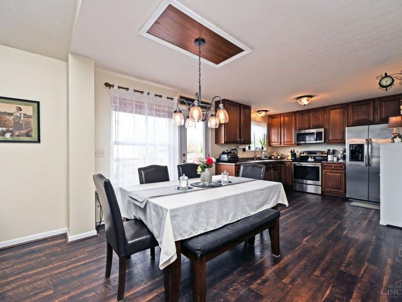 200 Lights Pointe Court, New Richmond, OH 45157 Photo 10